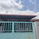 Momies House