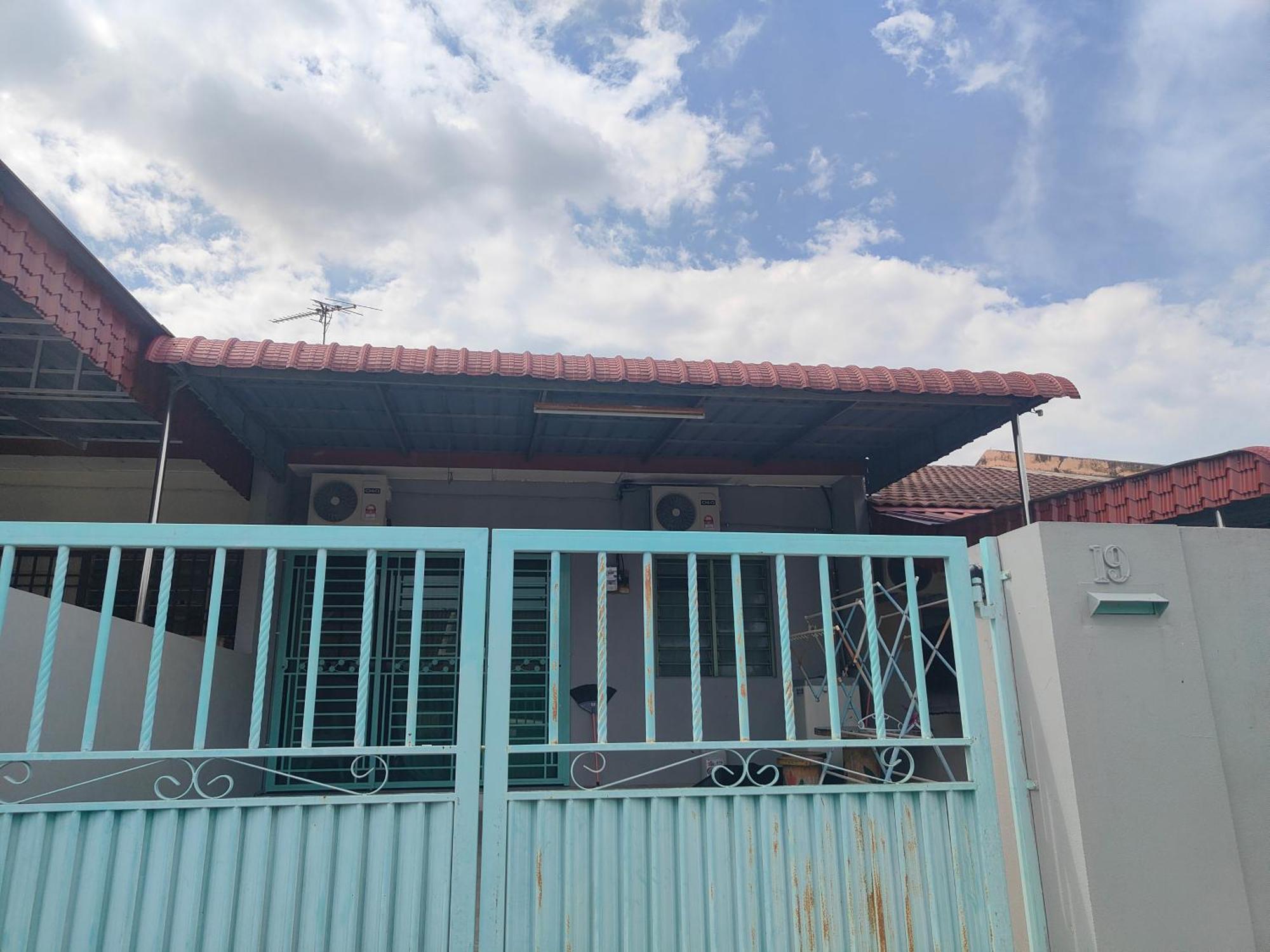 Momies House Rumah percutian *